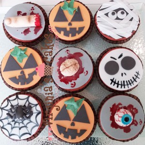 Halloween cupcakes 2
